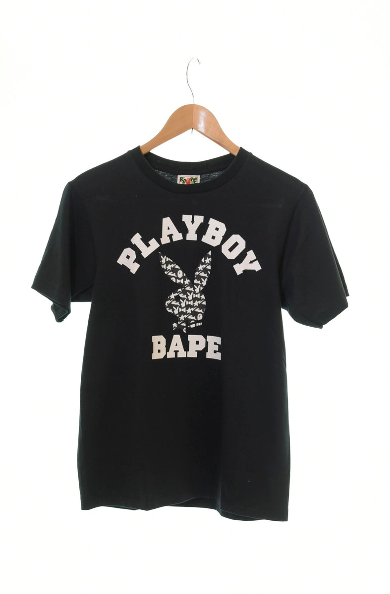 アベイシングエイプ A BATHING APE PLAYBOY プレイボーイ ロゴプリント 半袖Tシャツ 黒 Tシャツ プリント ブラック Sサイズ  103MT-556 | 古着通販のドンドンサガール