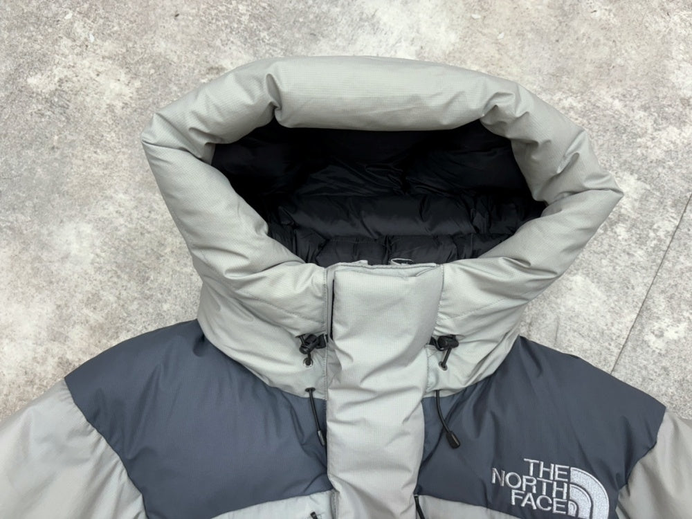 ザノースフェイス THE NORTH FACE Baltro Light Jacket バルトロ ライト ジャケット バナディスグレー × メルトグレー  GRAY 炭 ND92240 ジャケット ロゴ グレー Lサイズ 104MT-723 | 古着通販のドンドンサガール