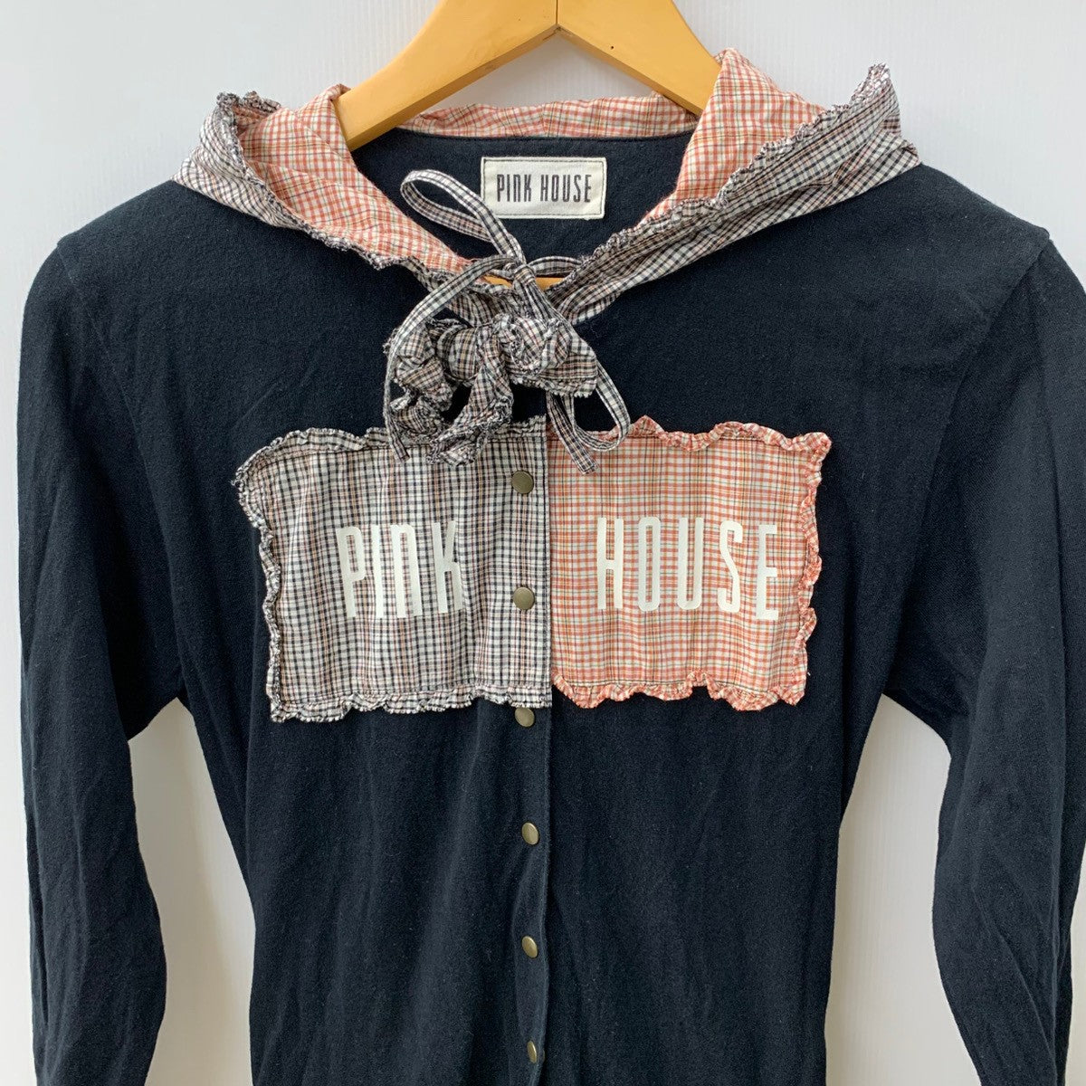 PINK HOUSE ピンクハウス ロゴ＆ネーム使いプルオーバー ブラック 黒