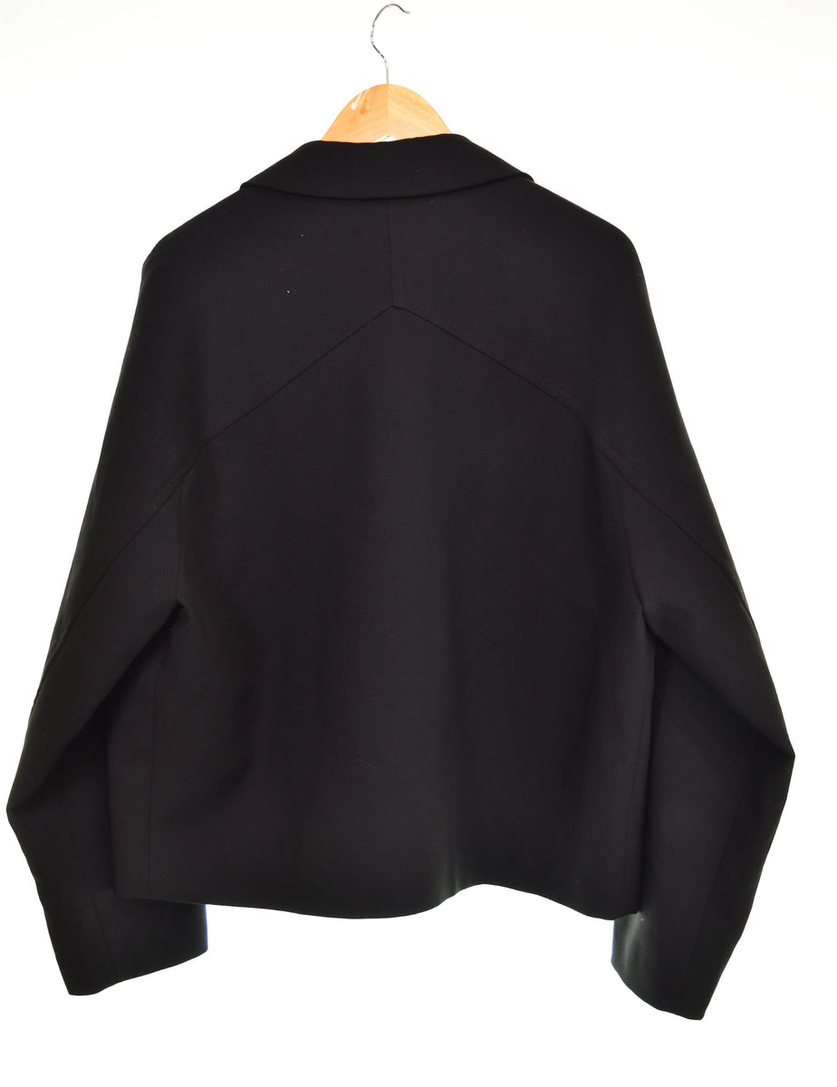 doublet 刺繍入りブラックテーラードジャケット 231038M195000_1.jpg