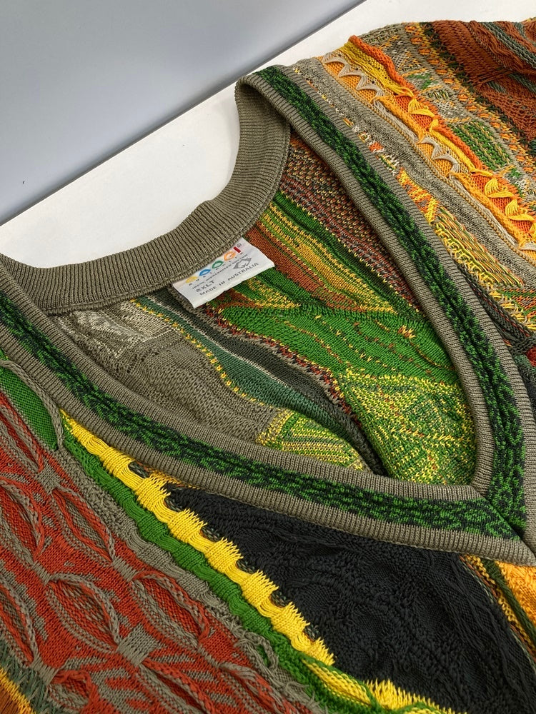 クージー COOGI AUSTRALIA 3D KNIT 3Dニット 総柄 Vネック グリーン系 イエロー系 2XLT セーター マルチカラー  101MT-3546 | 古着通販のドンドンサガール