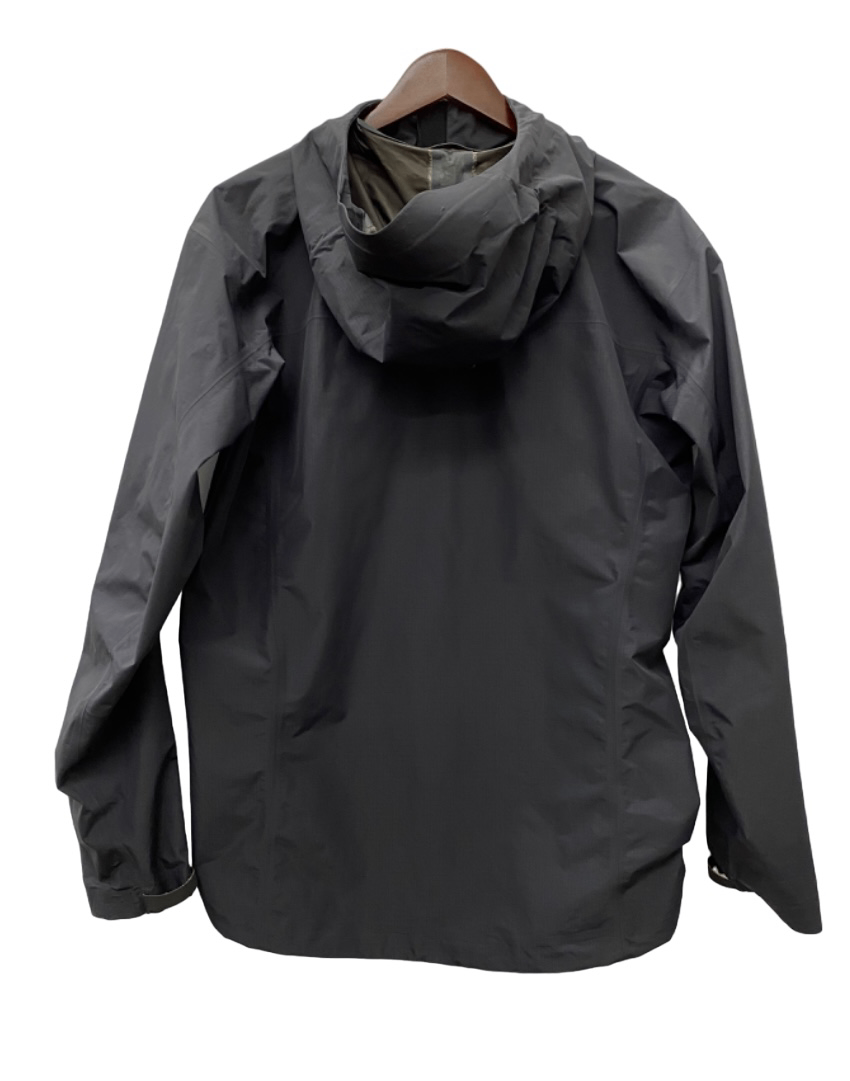 アークテリクス ナイロンジャケット　マウンテンパーカー ゴアテックス アークテリクスのマウンテンパーカーおすすめ10選！シンプル＆高機能が