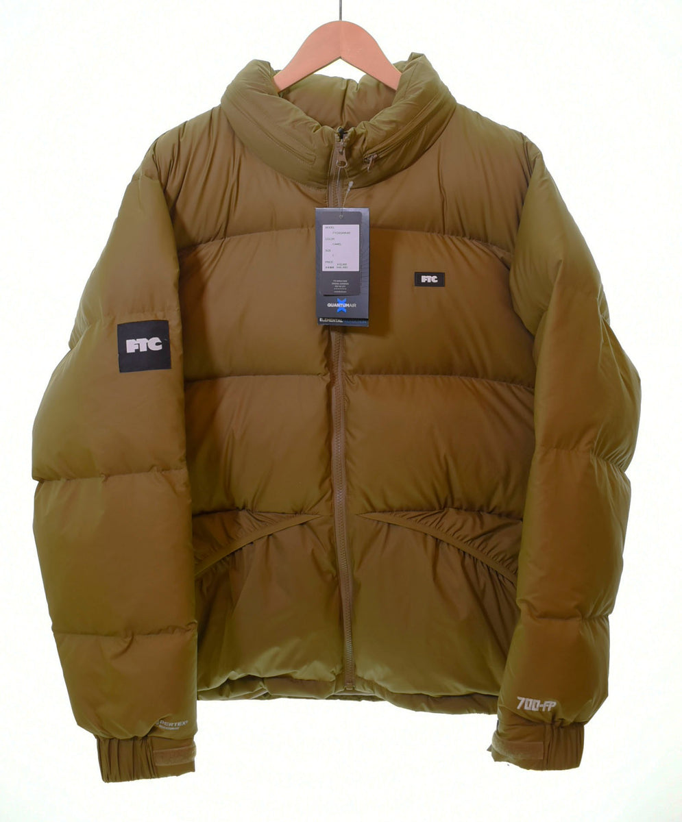 エフティーシー FTC PERTEX DOWN JACKET ダウン ジャケット リップストップ ポリエステル 700FP 700フィルパワー グースダウン  ジャケット ロゴ ベージュ Lサイズ 103MT-195 | 古着通販のドンドンサガール