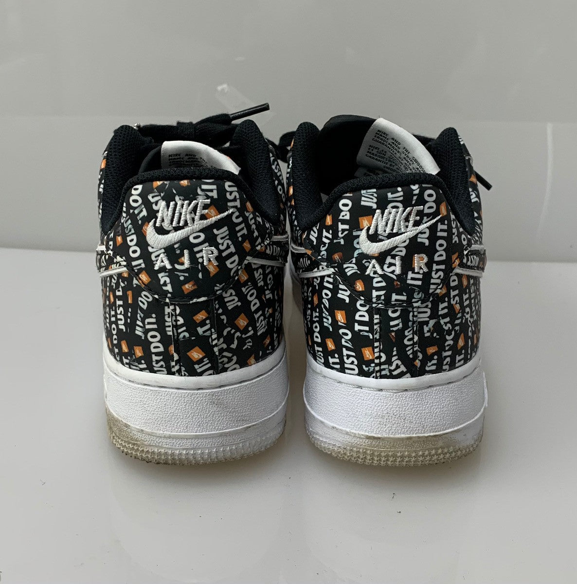 ナイキ NIKE エアフォース1 ロー '07 LV8 