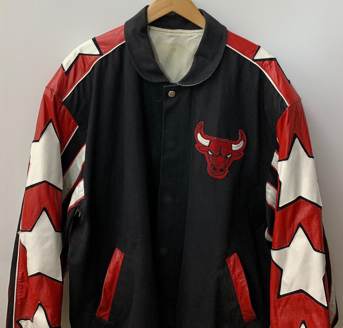 曜日割引対象外】 ジェフハミルトン JEFF HAMILTON 90s シカゴブルズ CHICAGO BULLS 278 STAR BULL USA製  リバーシブル ジャケット ロゴ マルチカラー XLサイズ 201MT-2261 | 古着通販のドンドンサガール