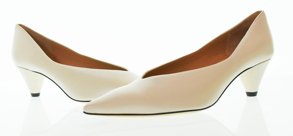 ジョセフ JOSEPH レザーポインテッドトゥ パンプス アイボリー
