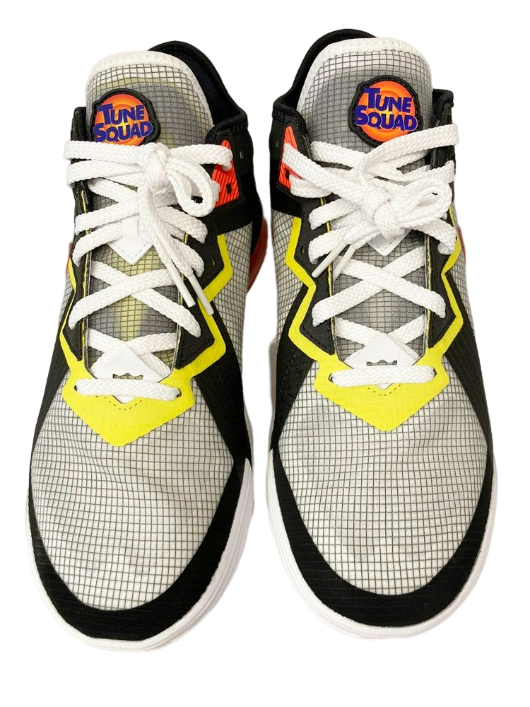 ナイキ NIKE LEBRON XVIII LOW WHITE/BRIGHT CRIMSON-BLACK