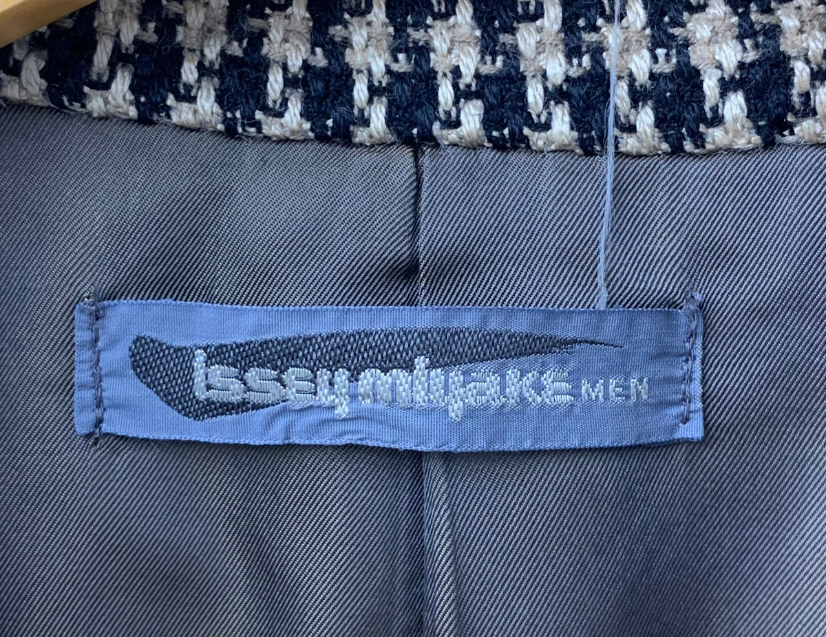 イッセイミヤケ デニム刺繍ジャケット