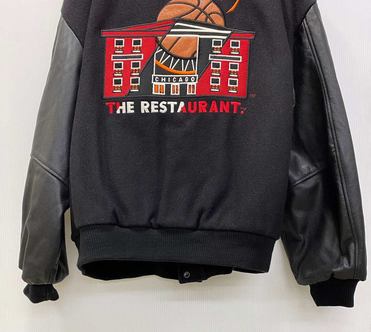 シカゴ レストラン the restaurant chicago スタジャン レザー