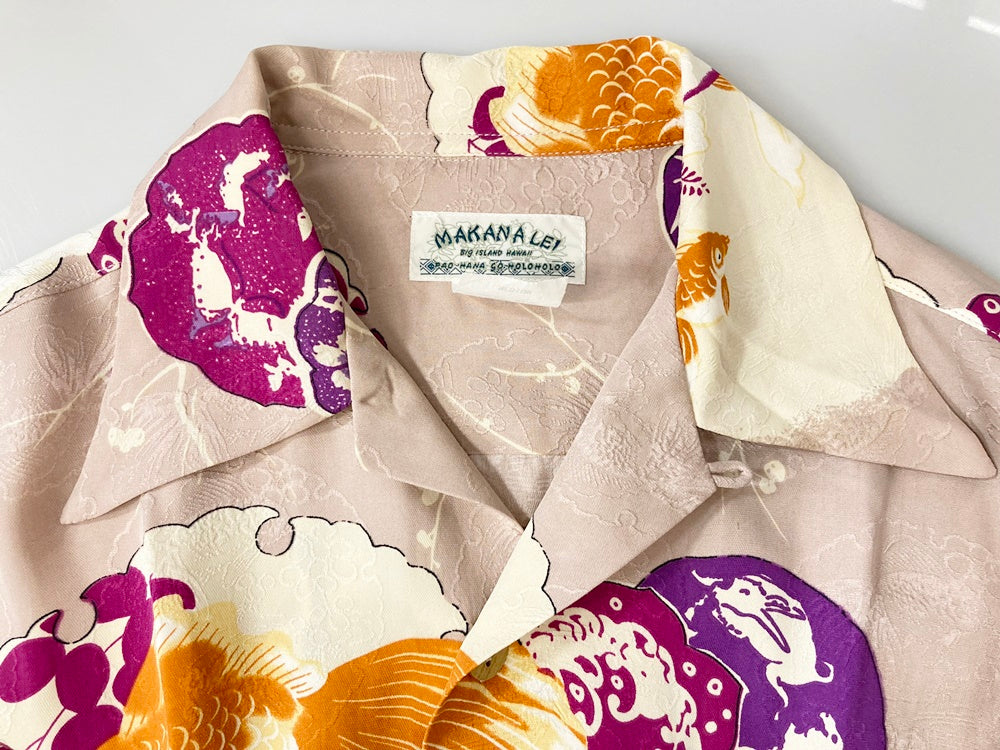 マカナレイ MAKANALEI 半袖シャツ アロハシャツ 和柄 金魚 シルク100％ ピンク系 ポケット 半袖シャツ 総柄 ピンク Mサイズ  101MT-797
