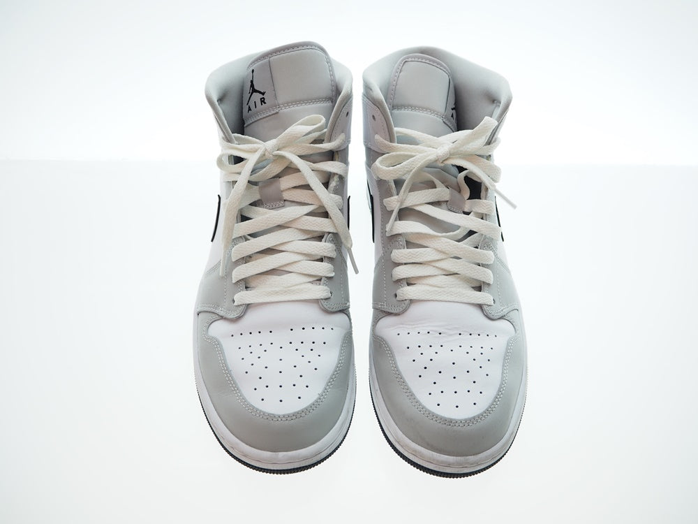 ナイキ NIKE NIKE WMNS AIR JORDAN 1 MID GREY FOG/BLACK-WHITE 21HO-I