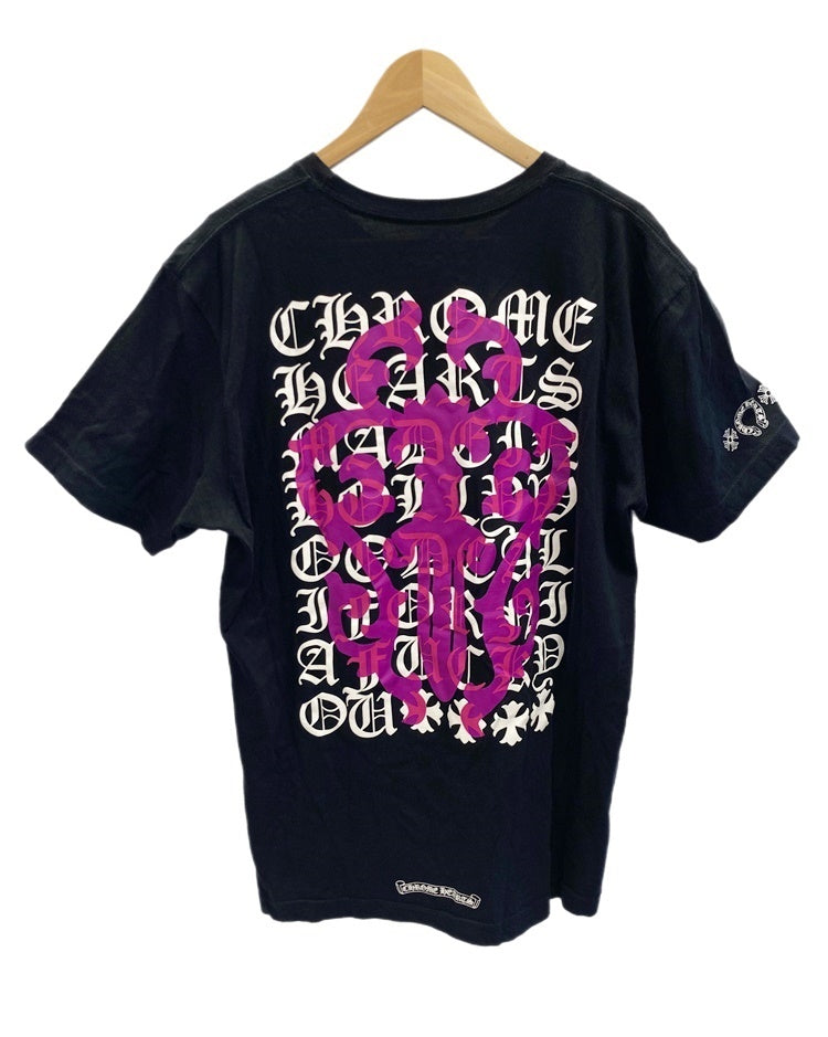 クロムハーツ CHROME HEARTS Eye Chart Pink Dagger Tee アイチャート ダガー 半袖 ロゴ 黒 408129111  A04 Tシャツ プリント ブラック Lサイズ 101MT-1815