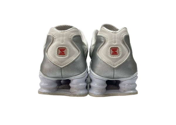 ナイキ NIKE 23年製 W SHOX TL ウィメンズ ショックス ローカット シューズ 白 AR3566-100 メンズ靴 スニーカー ホワイト 27cm 104S-966