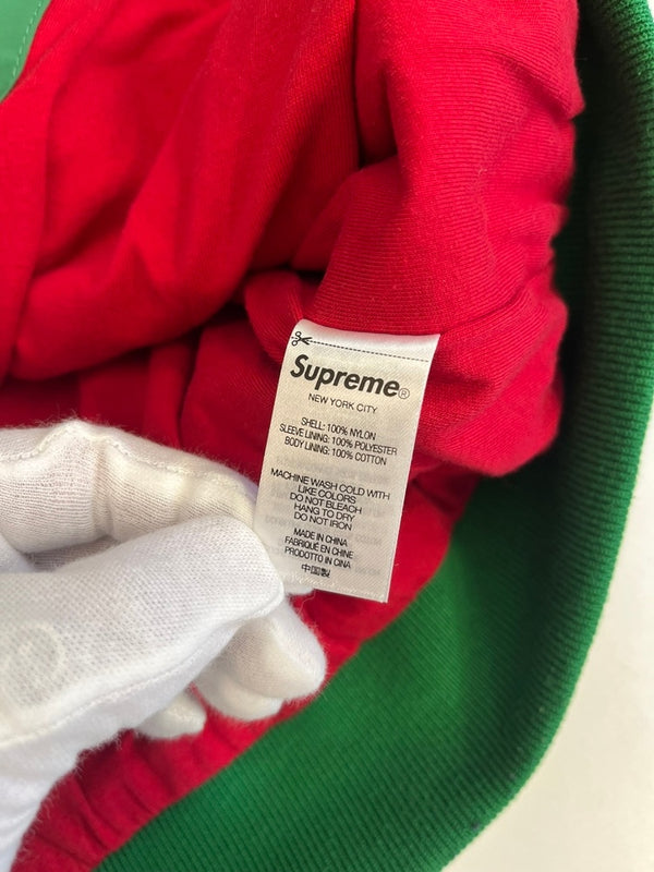 シュプリーム SUPREME 21AW SUPREME×New York Yankees Track Jacket ニューヨークヤンキーズ コラボ トラックジャケット ナイロンジャケット ロゴ刺繍 緑 ジャケット グリーン Mサイズ 101MT-5052