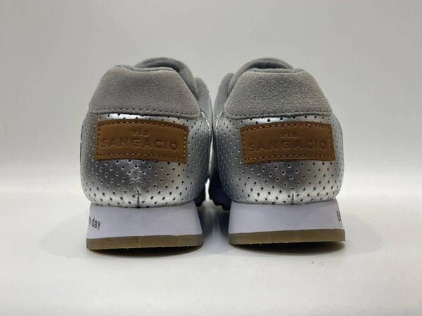 サンガッチョ via SANGACIO ×Wako’s Room ワコーズルーム シルバーレザー×グレースエード イニシャルM レディース靴 スニーカー シルバー 23.5cm 601sh-54