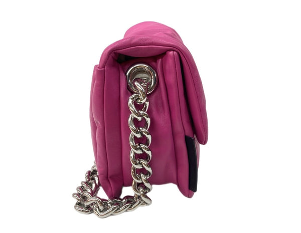 マーク・ジェイコブス MARC JACOBS ラージ LARGE ザ ピローバッグ THE PILLOW BAG トート チェーン 中綿 フラップ クロージャー PINK H905L01PF22 656 バッグ レディースバッグ ハンドバッグ 無地 ピンク 104B-50