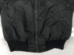 アルファインダストリーズ ALPHA INDUSTRIES B-15D FLIGHT JACKET フライト ジャケット MA-1 襟ファー ジップアップ アウター 黒 ジャケット ロゴ ブラック Mサイズ 104MT-2145