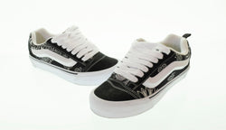 バンズ VANS  KNU SKOOL VLT LX BANDANA  バンダナブラック スニーカー 黒 VN0007QDBMW  メンズ靴 スニーカー ブラック 25.5cm 103-shoes-283