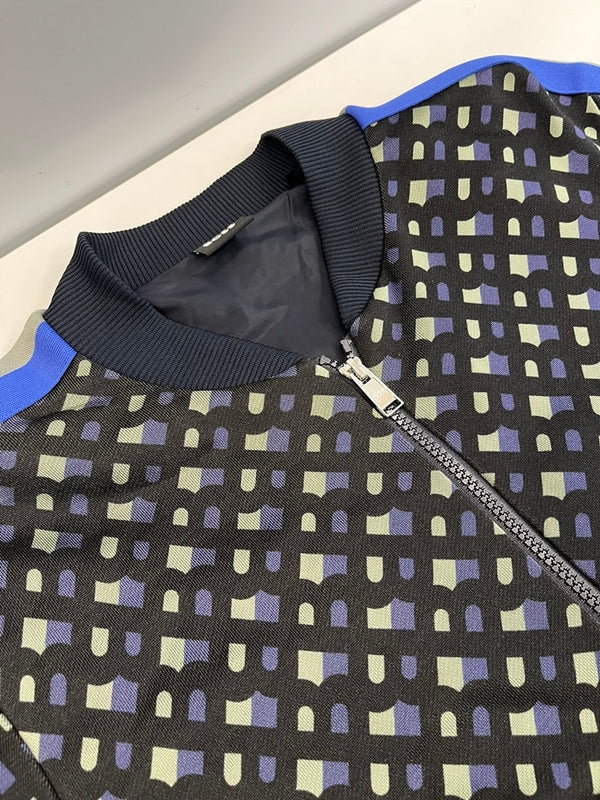ヒューゴボス HUGO BOSS 総柄 ジップアップ ブルゾンジャケット 50485581 ジャケット マルチカラー Mサイズ 101MT-4989