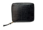 コムデギャルソン COMME des GARCONS Embossed Logo Zip Wallet エンボス ロゴ ジップ ウォレット 二つ折り カード コイン ケース 財布 黒 財布・ケース メンズ財布 ロゴ ブラック 104W-19