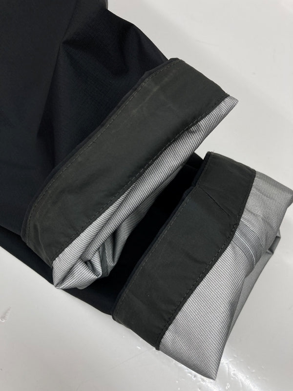 パタゴニア Patagonia 20AW TORRENTSHELL 3L MOUNTAIN PARKA トレントシェル マウンテン パーカー ジップアップ アウター ジャケット 黒 85240FA20 ジャケット ロゴ ブラック Lサイズ 104MT-2246