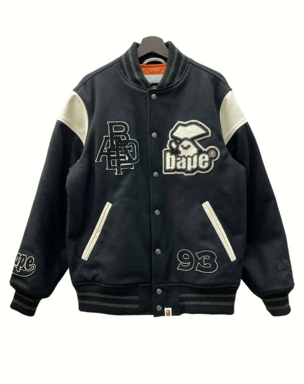 ア ベイシング エイプ A BATHING APE SWITCH SHOULDER VARSITY JACKET バーシティ ジャケット スタジャン アウター ブルゾン 黒 ジャケット ロゴ ブラック Lサイズ 104MT-786