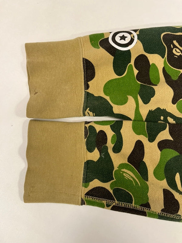 ア ベイシング エイプ A BATHING APE Shark Full Zip Hoodie シャーク フルジップ フーディ 001ZP1801011M パーカ カーキ Mサイズ 101MT-4263
