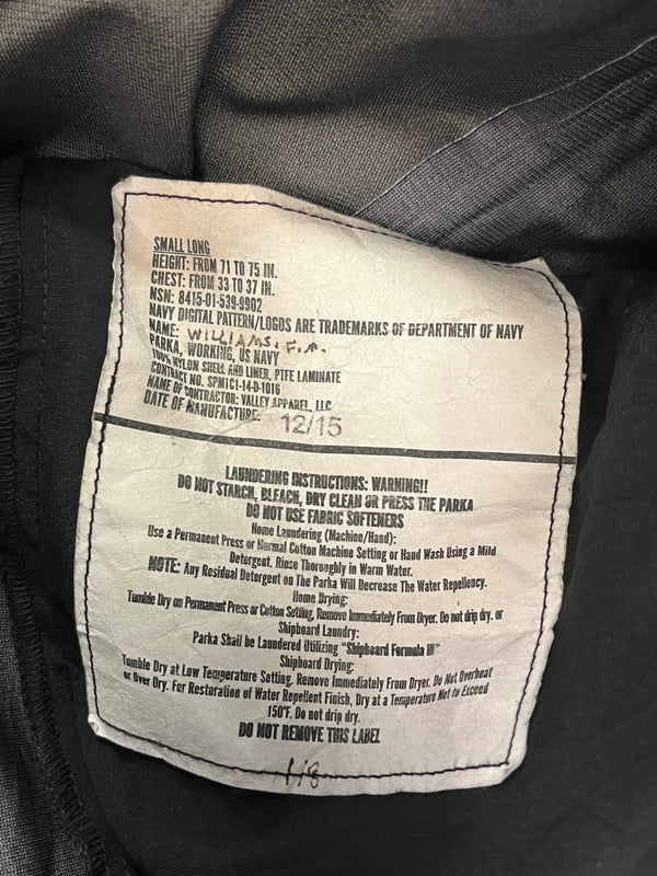 ミリタリー MILITARY US NAVY NWU デジタルカモ 迷彩 GORE-TEX ゴアテックスパーカー SPM1C1-14-D-1016 SMALL-LONG ジャケット ネイビー Sサイズ 101MT-4720