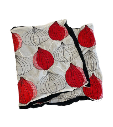 ウロコ ULOCO 刺繍 テキスタイル ステッチ ストール たまねぎ 玉ねぎ 白 赤 黒 総柄 マフラー・スカーフ レディースマフラー・ストール ホワイト 101G-231