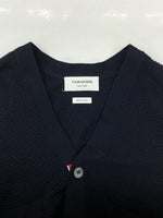 トムブラウン THOM BROWNE 4BAR WOOL CARDIGAN ライン ウール カーディガン Vネック ボタン 紺 MKC271A-00014415 サイズ 0 カーディガン ライン ネイビー 104MT-1084