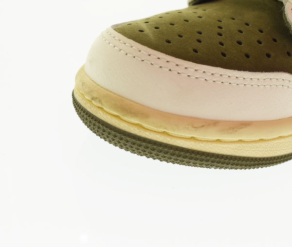 ナイキ NIKE Travis Scott ×  Air Jordan 1 Low OG SP "Reverse Olive" トラヴィス スコット × エアジョーダン "リバースオリーブ" DM7866-200 レディース靴 スニーカー カーキ 23.5cm 103S-1184