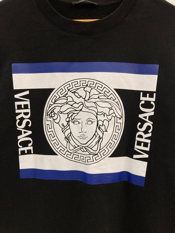 ヴェルサーチェ VERSACE ロゴプリント スウェットシャツ クルーネック 黒 ヴェルサーチ  スウェット ブラック Lサイズ 101MT-3578