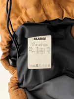 エクストララージ XLARGE DUCK ACTIVE PUFFER JACKET ダック アクティブ パッファージャケット 中綿ジャケット 101214021008 ジャケット ブラウン Lサイズ 101MT-5379