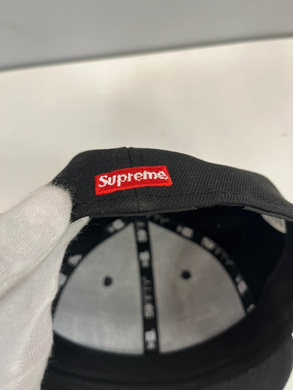 シュプリーム SUPREME Handstyle New Era ハンドスタイル ニューエラ ロゴ 黒 7 5/8 帽子 メンズ帽子 キャップ ブラック 101hat-152