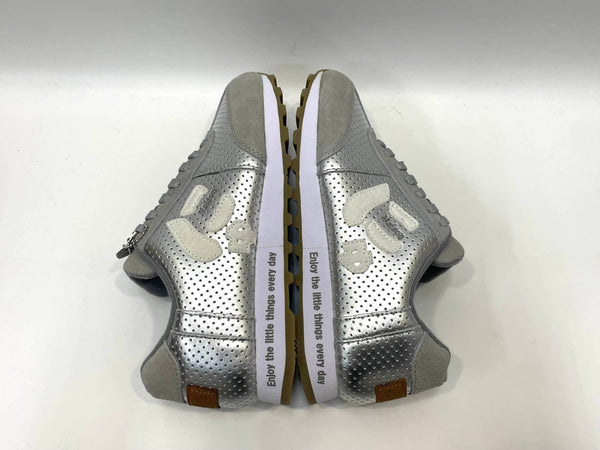 サンガッチョ via SANGACIO ×Wako’s Room ワコーズルーム シルバーレザー×グレースエード イニシャルなし レディース靴 スニーカー シルバー 23.5cm 601sh-49