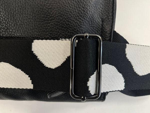 イアパピヨネ ear PAPILLONNER ワイドテープショルダーバッグ 黒無地×ダルメシアン柄テープ レザーバッグ バッグ レディースバッグ ショルダーバッグ・メッセンジャーバッグ ブラック 101bag-194