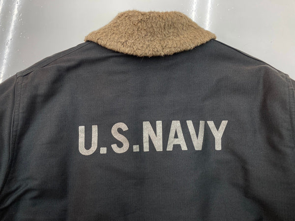 バズリクソンズ BUZZ RICKSON'S N-1 デッキジャケット NAVY DEPARTMENT Military ミリタリー U.S.NAVY バックプリント M品番  M13805 ジャケット プリント ブラック 104MT-2182