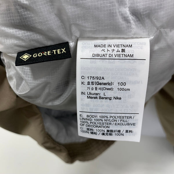 ナイキ NIKE Storm-FIT ADV ウィンドランナー GORE-TEX 中綿 DQ4933-206 ジャケット ベージュ Lサイズ 201MT-4330