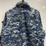 【曜日割引対象外】 ミリタリー MILITARY US.NAVY GORE-TEX WORKING PARKA デジタルカモ 8415-01-539-9872 ジャケット ブルー Mサイズ 201MT-4438 VB