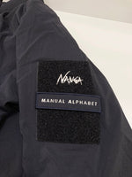 ナンガ NANGA × MANUAL ALPHABET マニュアルアルファベット PCS DOWN JACKET MADE IN JAPAN MA-J-308 サイズ 1 ジャケット ロゴ ネイビー 101MT-2331
