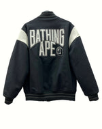 ア ベイシング エイプ A BATHING APE SWITCH SHOULDER VARSITY JACKET バーシティ ジャケット スタジャン アウター ブルゾン 黒 ジャケット ロゴ ブラック Lサイズ 104MT-786