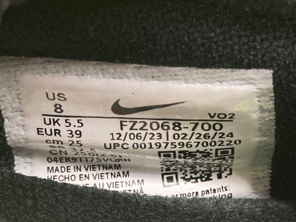 ナイキ NIKE Women's Air Max SNDR ウィメンズ エアマックスサンダー ローカット Volt and Black ボルト アンド ブラック 蛍光 黄色 FZ2068-700 レディース靴 スニーカー イエロー 25cm 104S-911