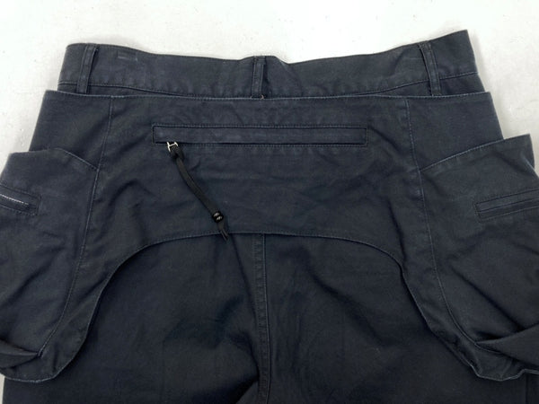 ネヴァーフォーゲット NVRFRGT DETACHABLE UTILITY CURVED LEG PANTS カーヴ レッグ パンツ 2WAY ジップフライ バギー 黒 無地 NF251P06 ボトムスその他 ブラック サイズ 2 104MB-253