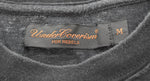 アンダーカバー UNDERCOVER 魔女期 グランジ・イズ・アライブ プリント 半袖Tシャツ 黒 Tシャツ ブラック Mサイズ 103MT-2393