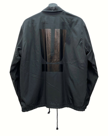 アンダーカバー UNDERCOVER COACH JACKET コーチ ジャケット バックロゴ アウター ブルゾン スナップボタン 裏フリース 黒 MUX9201-01 サイズ 1 ジャケット ロゴ ブラック 104MT-984