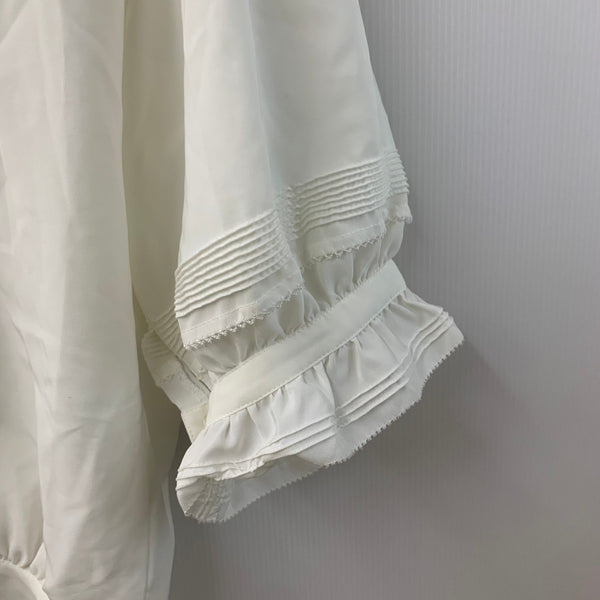 カネコイサオ kaneko isao ワンダフルワールド リボン ブラウス フリル パールボタン 半袖シャツ ホワイト 201LT-434