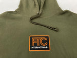 エフティーシー FTC CORP PULLOVER HOODIE コープ プルオーバー フーディ パーカー 緑 パーカ 刺繍 カーキ XLサイズ 104MT-1450