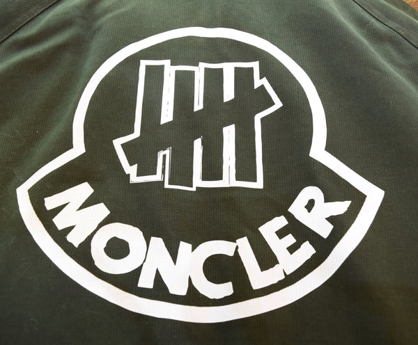 モンクレール MONCLER × アンディフィーテッド UNDEFEATED 20aw 1952 GENIUS ジーニアス UNDEFEATED FENDORF ダウンジャケット DOWN コート 4 ジャケット グリーン 103MT-3406