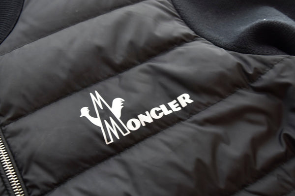 モンクレール MONCLER 19AW フロント ロゴ プリント ニット切替え ダウンジャケット 黒 E20919422350 A9071 ジャケット ブラック Sサイズ 103MT-850