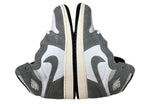 ナイキ NIKE 22年製 AIR JORDAN 1 RETRO HIGH OG GS エア ジョーダン レトロ ハイ AJ1 バスケ シューズ 白 灰 FD1437-051 レディース靴 スニーカー グレー 23cm 104S-945